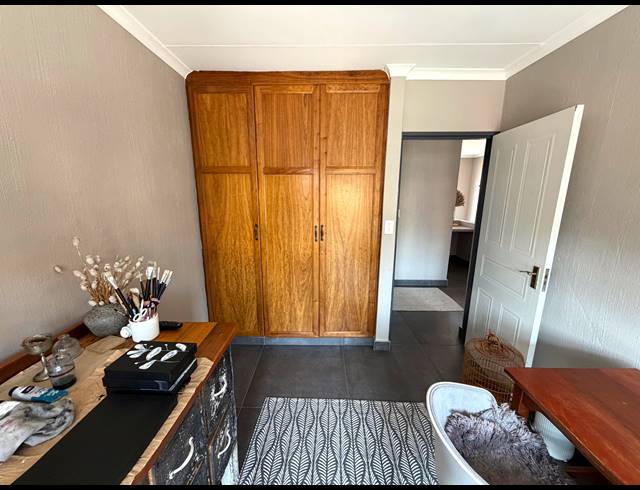 3 BEDROOM SECTIONAL TITLE FOR SALE IN MEYERSDAL